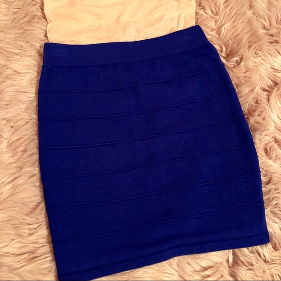 Royal Blue Bandage Bodycon Skirt - Picture 2 of 4
